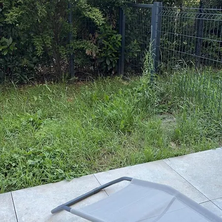 Charming 2 Garden Level With Garage Daire Annemasse